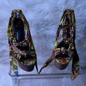 Scene Weaver Multicolor Chain Platform Heels